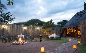 Rhino River Lodge